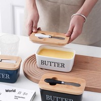Beurrier rectangulaire en céramique avec couvercle et couteau - Récipient hermétique en bambou pour fromage, beurre et pâté, idéal pour la cuisine domestique