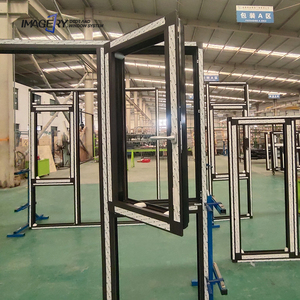Fenêtres à battants modernes en alliage d'aluminium sur mesure avec double vitrage trempé, insonorisées, étanches, dotées d'un design à persiennes pour chambre à coucher - Product Image 4