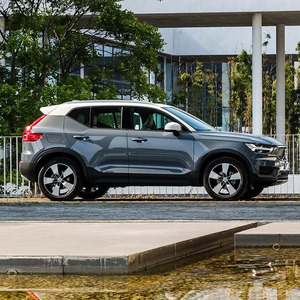 Voiture <span class=keywords><strong>hybride</strong></span> légère à succès, <span class=keywords><strong>Volvo</strong></span> <span class=keywords><strong>XC40</strong></span> B3 Smart Style Edition, 163 ch, SUV compact pour une utilisation urbaine en famille - Product Image 6