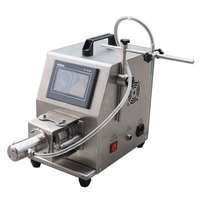 Machine de remplissage numérique automatique de haute précision à piston céramique pour liquides, lait, jus, sirop et réactifs en petites fioles