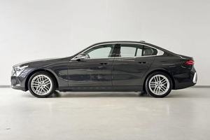 <span class=keywords><strong>BMW</strong></span> Serie 5 <span class=keywords><strong>530e</strong></span> Sedán 2025 Usado, Limpio y Económico, Listo para Enviar - Product Image 2