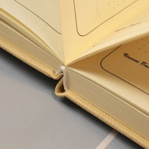 Carnet avec couverture en PU recyclé écologique, logo personnalisé en relief, cadeau d'entreprise durable - Product Image 4