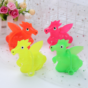 Pelota de caballo para aliviar el estrés para niños, juguete divertido JumboPuffer, juguete blando para apretar, venta al por mayor - Product Image 1