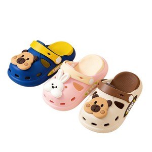Sandales d'été 2026 pour enfants, motif ourson mignon, à semelle souple, pour garçons et filles, chaussures d'extérieur à trous - Product Image 5