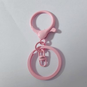 Hebillas de metal con pintura horneada de colores, llaveros de aleación de zinc, con diseños de camarón, en forma de 8 y pintados con spray de 3 puntos, en stock. - Product Image 4