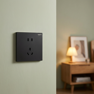 Pour Legrand Série Yijing, Panneau de Prise et Interrupteur Noir, Triple Prise, Cinq Prises, <span class=keywords><strong>Double</strong></span> Ouverture, Multi-Ports, Encastré, Type 86 - Product Image 3