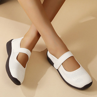 Chaussures plates décontractées pour femmes, dessus perforé respirant, fermeture à boucle et crochet, antidérapantes, confortables et souples, pour femmes âgées, pour les mamans