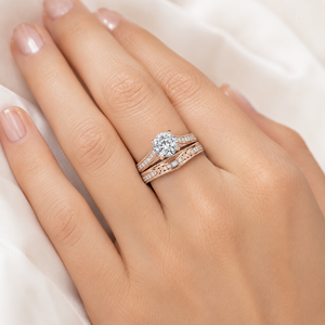 Elegante Set di Anelli Nuziali di Design per Donne, Gioielli da Sposa Delicati e Alla Moda - Product Image 2