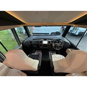 Camping-car Itineo Famili JC740 Classe A avec 6 couchages, conduite à droite, transmission automatique, une chambre, réglable - Product Image 6