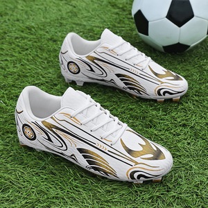 Nouvelles chaussures de football pour <span class=keywords><strong>enfants</strong></span>, style <span class=keywords><strong>crampons</strong></span>, antidérapantes, avec semelle extérieure à <span class=keywords><strong>crampons</strong></span> longs, tige en PVC, doublure en mesh, unisexe, printemps-automne, TPU - Product Image 4