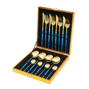 Set di posate di lusso in acciaio inossidabile dal design retrò portoghese, 16 pezzi, con coltello da bistecca, forchetta e cucchiaio lucidati a specchio, in scatola regalo in legno dorato - Product Image 5