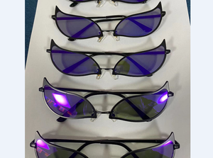 Lunettes de soleil œil de chat de style <span class=keywords><strong>cyberpunk</strong></span> pour hommes et femmes, cosplay One Piece Doflamingo Joker Tech Punk - Product Image 4