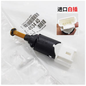 Interrupteur de feu stop Ruian Gode 453440 pour Citroën C3, pièce de rechange aftermarket - Product Image 4