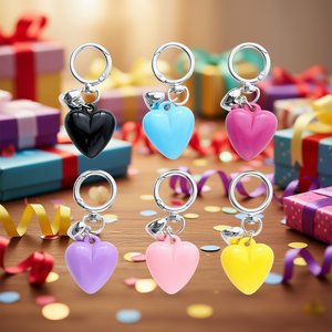 Llavero de Mosquetón de Goma con Forma de Corazón, Aleación de Zinc, Multifunción, Regalo de Cumpleaños o Boda, Estilo de Dibujos Animados Coloridos - Product Image 2