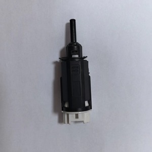 Interruptor de Freno Renault 253201326R 253205115R 253203154R 95526027, Interruptor Automático de Repuesto - Product Image 1