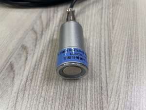 Medidor de Vibraciones Portátil de Acero Inoxidable con Batería para Automatización Industrial DK950A - Product Image 2