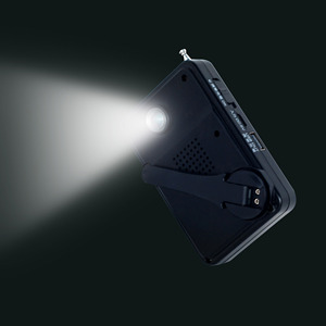 <span class=keywords><strong>Radio</strong></span> numérique de poche AM/FM avec lampe torche LED et chargeur de smartphone BR2728 - Product Image 4