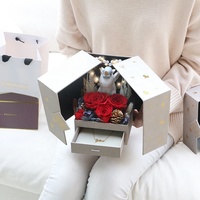 Boîte cadeau romantique personnalisée licorne, cadeau pragmatique, roses rouges éternelles conservées sous cloche en verre - Saint-Valentin, Noël, écologique