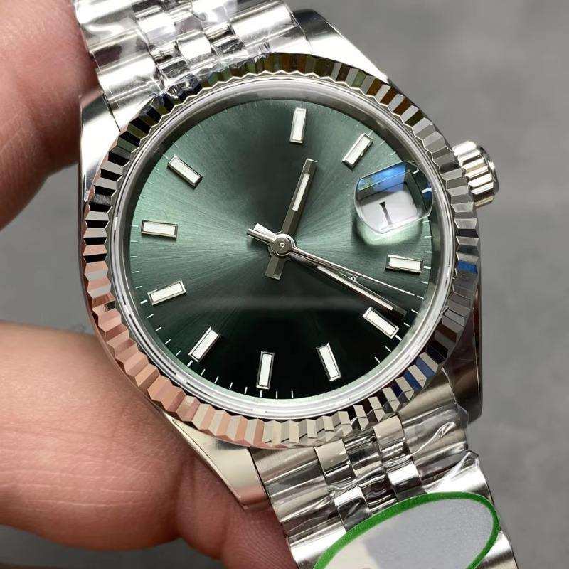 สีเขียว