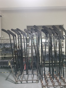 高品质定制徽标 350g/375g 工厂批发价 100% 碳纤维冰球杆 碳纤维曲棍球杆 - Product Image 6