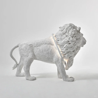 Statue d'animal personnalisée en fibre de verre blanche avec éclairage LED, sculpture de lion, grand lustre, lampadaire pour hôtel de luxe et centre commercial