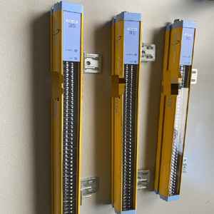ตัวควบคุมการเขียนโปรแกรมแบบ Plc รุ่น SE4 14-030-PP-E ชุดเครื่องส่งและเครื่องรับ - Product Image 1