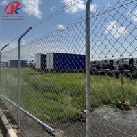 Panneaux de clôture grillagés 3D en acier à faible teneur en carbone, galvanisés à chaud et traités thermiquement, personnalisables, populaires et durables pour jardin