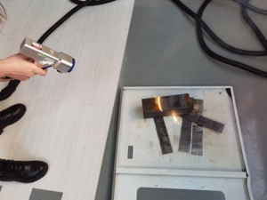 Removedor <span class=keywords><strong>de</strong></span> óxido láser <span class=keywords><strong>de</strong></span> 2000W, herramienta <span class=keywords><strong>de</strong></span> eliminación <span class=keywords><strong>de</strong></span> óxido, máquina <span class=keywords><strong>de</strong></span> <span class=keywords><strong>limpieza</strong></span> Industrial <span class=keywords><strong>de</strong></span> <span class=keywords><strong>alquiler</strong></span>, nuevo producto - Product Image 6