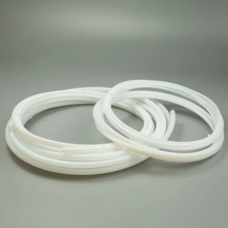 Fabrika yüksek kaliteli bakire PTFE hortum 6*8mm 8*10mm 10*12mm ekstrüzyon bakire F4 Ptfe boru yakıt hattı Ptfe hortum