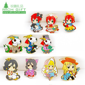 Spilla da bavero personalizzata in metallo con design anime divertente, Cigno Dorato, Kawaii, Black Girl Magic, Principessa, senza minimo d'ordine - Product Image 3