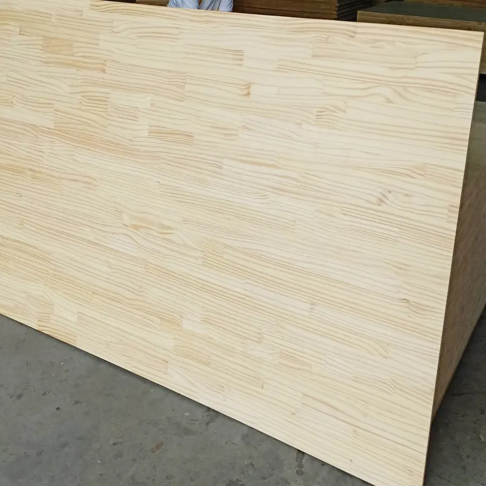 High Quality Straight Line Grained Pine Wood Edge Glued Board