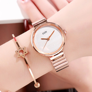 Reloj Minimalista de Aleación para Mujer con Correa de Bambú, Reloj de Pulsera de Cuarzo, Venta al Por Mayor - Product Image 5