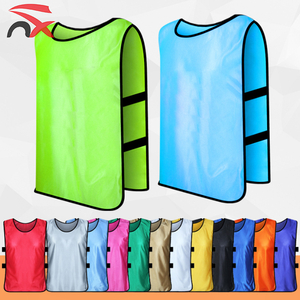 Giubbotti <span class=keywords><strong>da</strong></span> allenamento per giovani adulti con Logo personalizzato per bambini che praticano maglie <span class=keywords><strong>da</strong></span> calcio sport Pinnies con Multi colore - Product Image 2