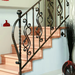 Puerta Decorativa Europea de Hierro Forjado con Acabado en Cobre Negro, Bronce y Estaño, Diseño de Origen Vietnamita - Product Image 1