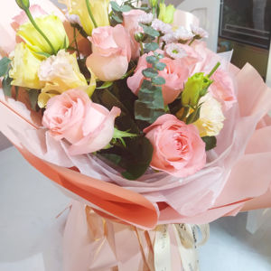 Shinewrap Usine Vente à chaud Design Fleur Papier D'emballage Étanche <span class=keywords><strong>Fleuriste</strong></span> Bouquet Emballage En Plastique <span class=keywords><strong>Perle</strong></span> Film Cadeau Papier D'emballage - Product Image 3