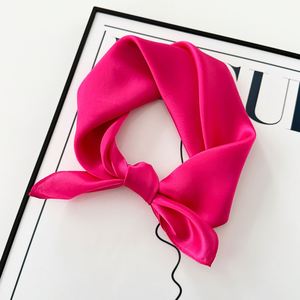 Écharpe carrée tendance à motif uni, durable, avec pompons, en coton, pour toutes les saisons – Grande Vente - Product Image 2