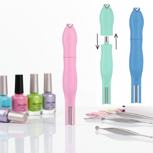 Aimant pour ongles 3-en-1 détachable effet œil de chat, aimant puissant en forme de cœur pour l'effet ligne française, outil magnétique pour nail art et vernis gel - Product Image 6