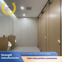 Cloison de toilettes publiques personnalisée, moderne, anti-double, imperméable, écologique, en panneau alvéolaire en aluminium, spéciale sandwich