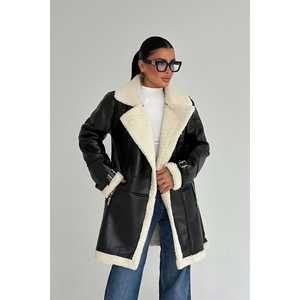 Chaqueta Negra con Detalle de Cremallera para Mujer - Product Image 2