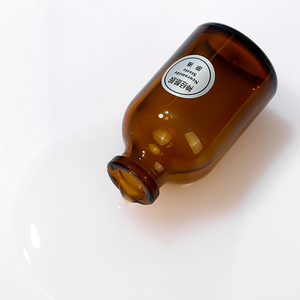 Etiqueta privada Neuramide Stoste Lightening Serum Targets Dark Sopts Producto hidratante para el cuidado de la piel Piel brillante Afroamericana - Product Image 4