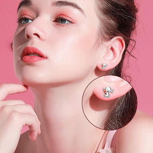 Pendientes con forma de conejo de dibujos animados, chapados en plata, aleación de zinc, regalo unisex, joyería de moda, Color oro blanco - Product Image 4