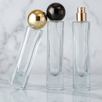 Flacon de parfum moderne de luxe 30 ml en verre transparent avec pulvérisateur à pompe, diffuseur à bâtonnets, surface sérigraphiée, série PBB