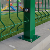 Clôture de sécurité 3D incurvée durable et portails de voie d'accès robustes |   Clôture de jardin en PVC et structure en fer |   Service de conception 3D inclus