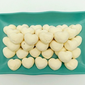 Friandises lyophilisées FurZo pour chats et chiens - Poulet, jaune d'œuf, pomme, canneberge, canard - Riches en protéines, sans céréales, pour la santé de la peau et du pelage - Product Image 6