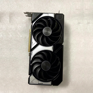 การ์ดจอ RTX 5060 8G สำหรับแล็ปท็อป/เดสก์ท็อป เวิร์กสเตชัน หน่วยความจำ 128 บิต อินเทอร์เฟซ PCI พร้อมพอร์ต DP  พัดลมระบายความร้อน ใช้แล้ว สำหรับเล่นเกม GDDR7 RTX 506 - Product Image 1