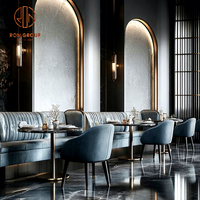 Meubles d'hôtel sur mesure Ron Group, banquettes capitonnées, table ronde en marbre, chaise en cuir, banquettes de restaurant