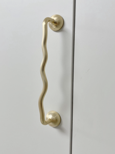 Modern Lüks Dalgalı Çinko Alaşımlı Dolap Kulpları Gardırop Çekmece Dolabı ve Makyaj Masası için Dekoratif Çekme Aparatları - Product Image 6