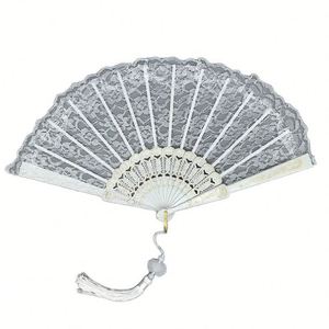 Éventail pliant en dentelle de style victorien espagnol, art populaire, en bambou peint, pour mariages ou cadeaux d'affaires - Product Image 1