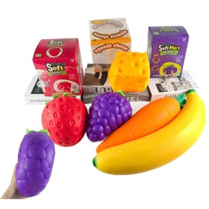 Jouet Squishy Créatif Super Doux et Surdimensionné en TPR, en forme de Grappe de Raisins et de Carottes, Réaliste, à Rebond Rapide, Durable, Anti-Stress - Product Image 1