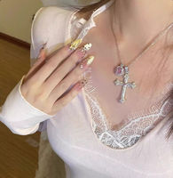 Collier pendentif croix gothique, collier ras du cou à franges multicouches pour femmes, style grunge audacieux